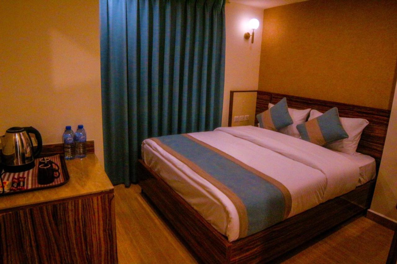 ِafnan Hotel Aqaba Extérieur photo